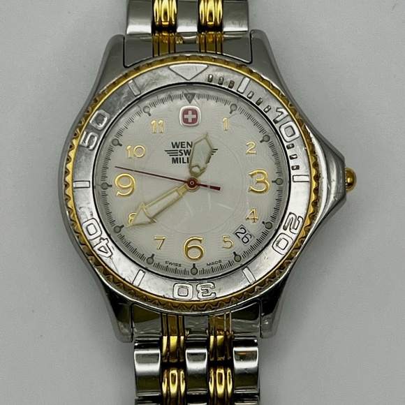 Wenger Swiss Military Round Gold and Silver Unisex Watch Working - Picture 7 of 9